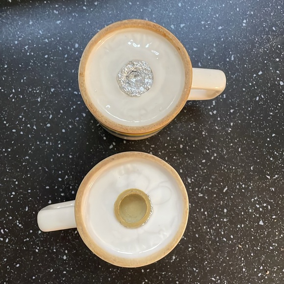 Vintage 80s Retro Rainbow Ceramic Salt and Pepper Shakers. Good used condition. - Picture 5 of 6